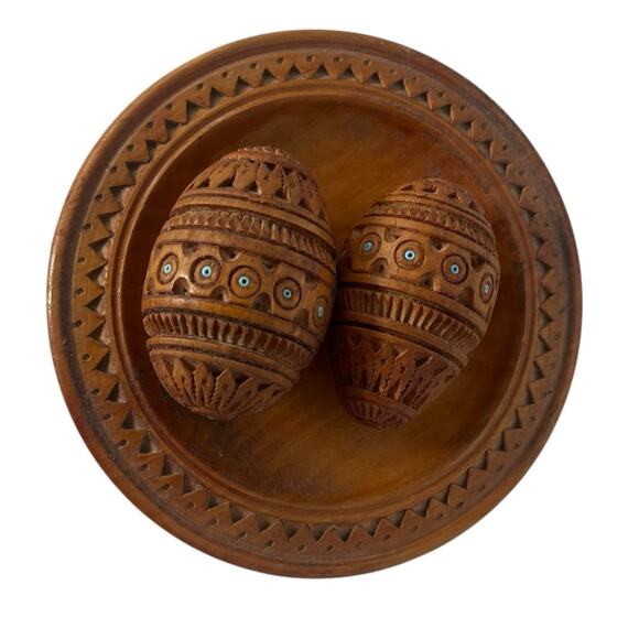 Ukranian Pysanka Wooden 2 Wooden Eggs on wooden matching plate - Picture 7 of 11